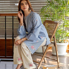 Women Floral Embroidered Regular Thread Work Kurta with Palazzos
