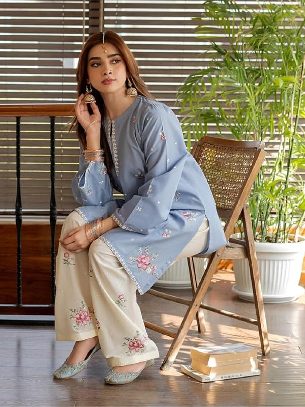 Women Floral Embroidered Regular Thread Work Kurta with Palazzos